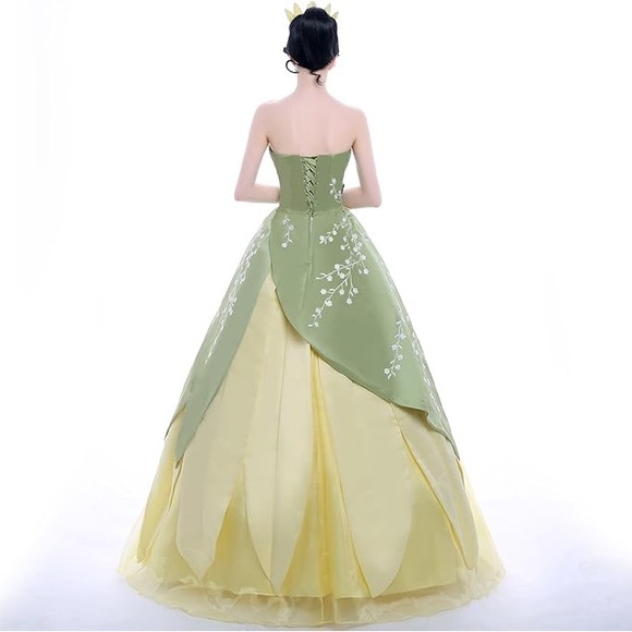 Elegant Green and Yellow Floral Dress - Picture 2 of 6